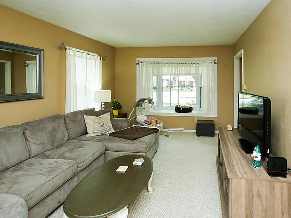 621 east drive-105
