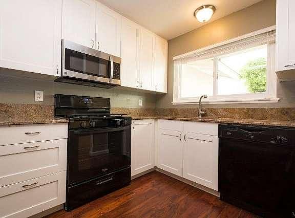 2nd image of 3023 E Harbor Blvd