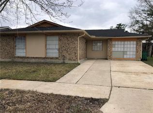 1525 Natchez Ln, La Place, LA 70068