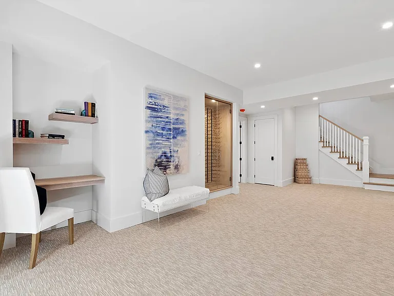 8 Greenway Dr — Photo 27