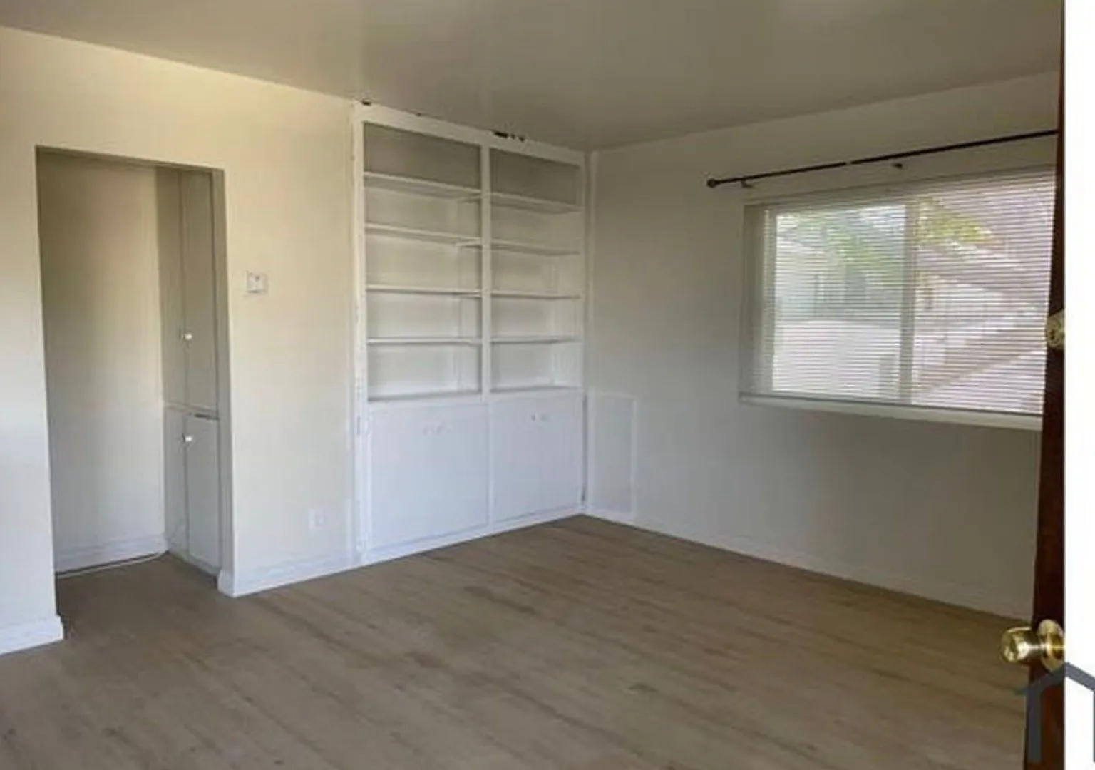 4953 Gambier St — Photo 3