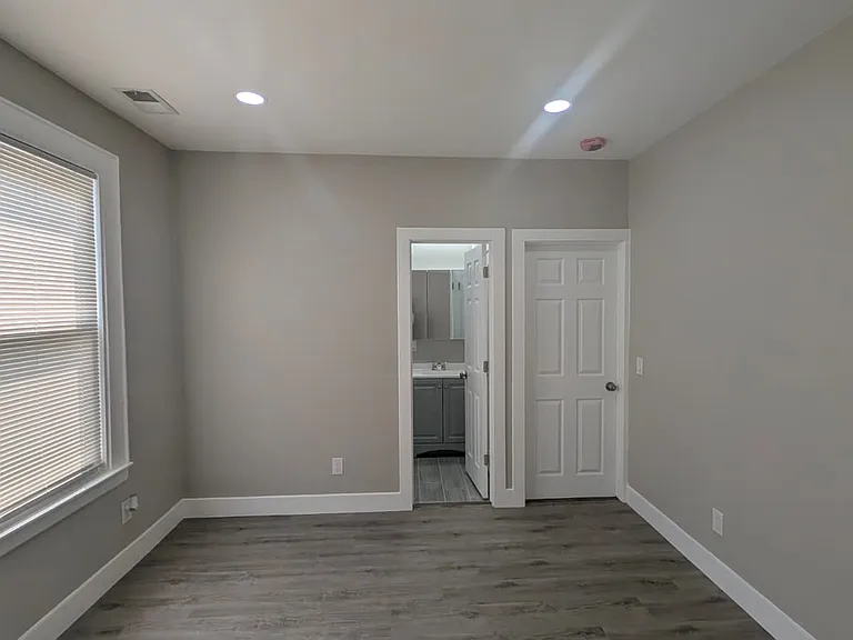 157-159 Sunset Ave #2 — Photo 9