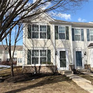 8451 Cromwell Ct, Breinigsville, PA, 18031