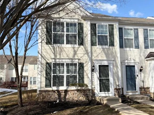 8451 Cromwell Ct, Breinigsville, PA 18031