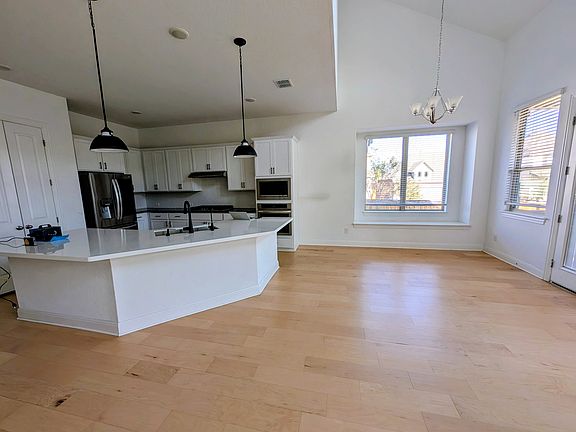 2nd image of 2948 Youngwood St