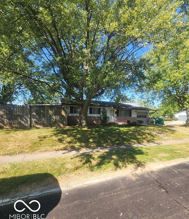 1st image of 275 Magnolia Dr