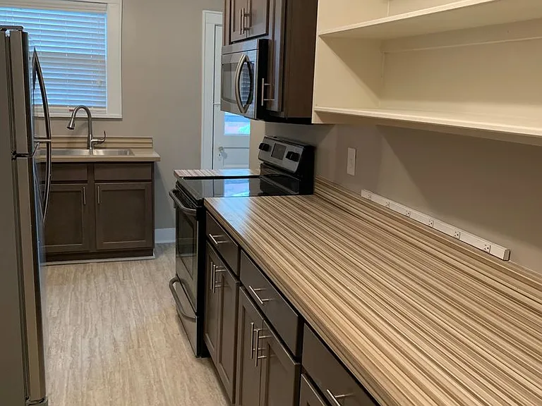 1410 Calvin Avenue — Photo 3