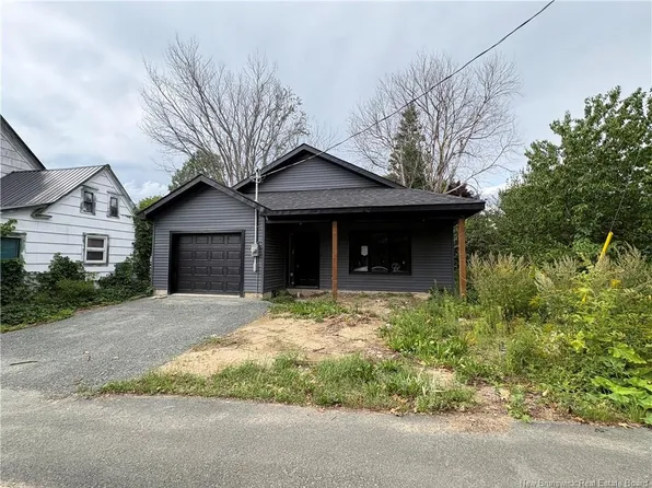 101 Church St, Miramichi, NB E1N 1T9