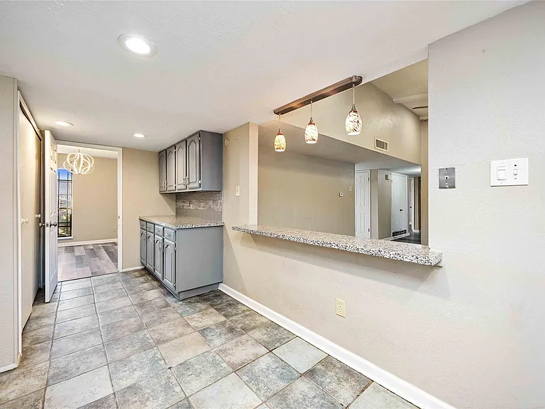 14515 Merry Meadow Dr — Photo 8