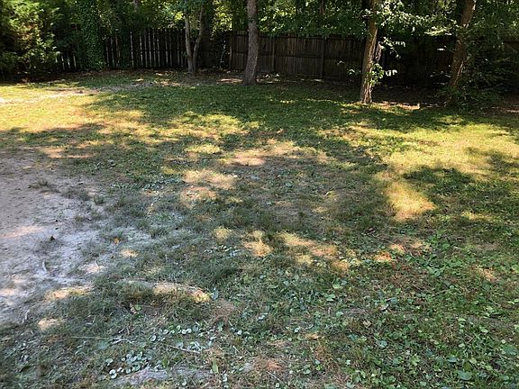 5th image of 310 Garcia Dr