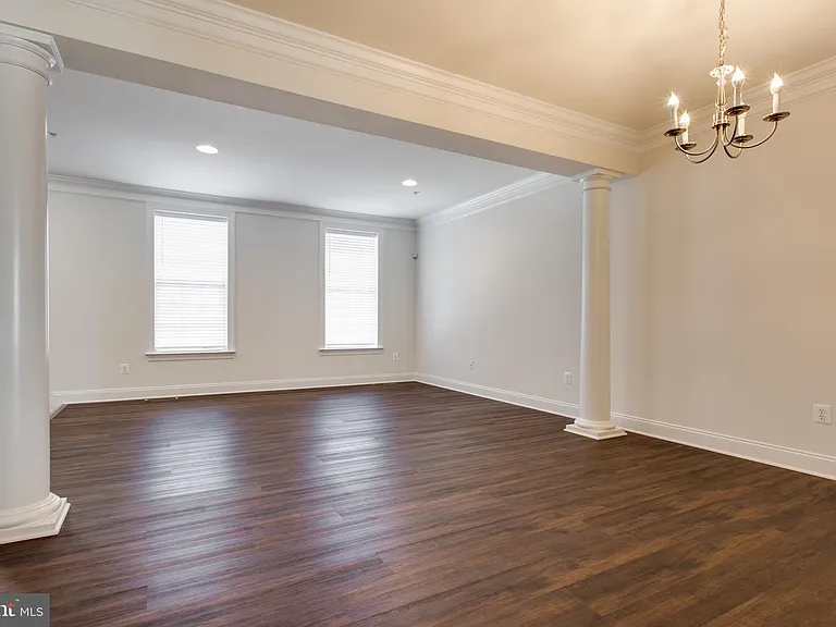 7757 Crystal Brook Way — Photo 9