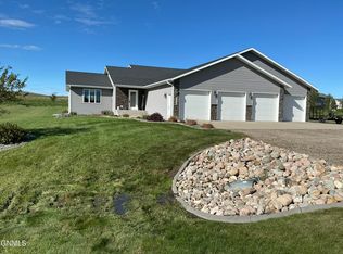 13918 Saddlehorn Dr, Bismarck, ND 58503