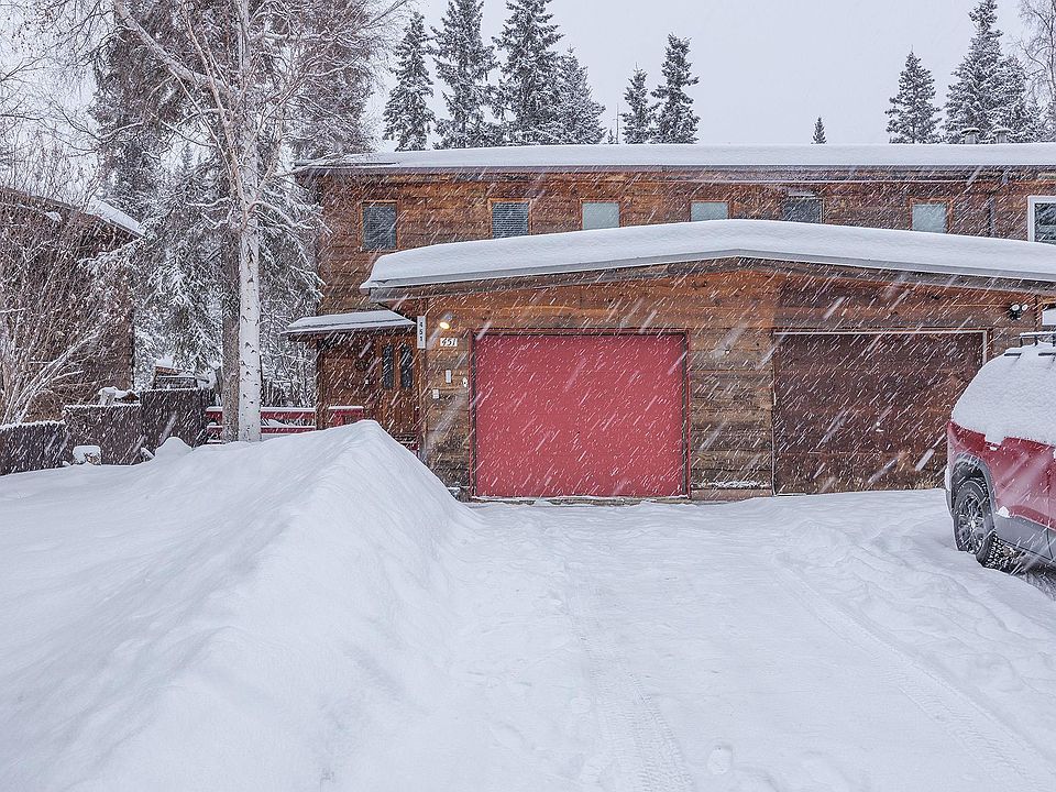 1st image of 451 E 8th Ave