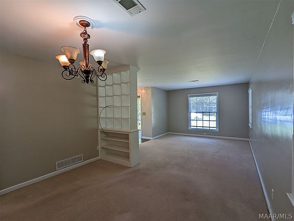 5th image of 2137 Meadow Lane Dr