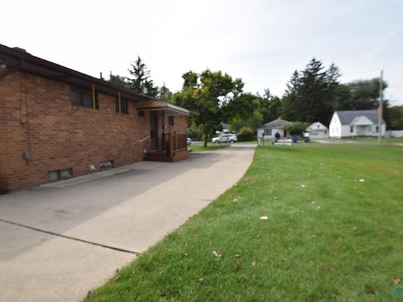 2nd image of 5634 Home Ln