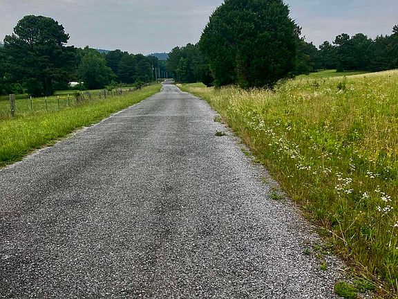 3rd image of 10 & 11 County Road 692
