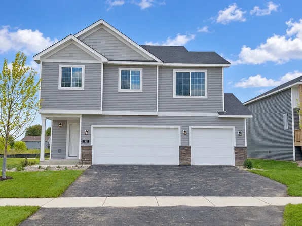 1821 Pierce St S, Cambridge, MN 55008