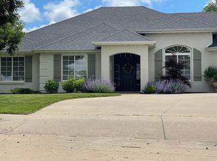 4102 Roxbury Ct, Columbia, MO 65203