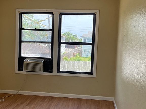 3rd image of 817 Ohio Ave