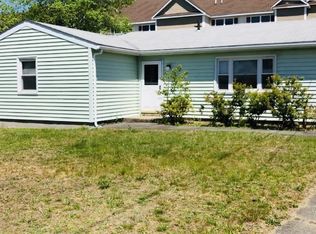 10 Tarrant Ln #10, Wakefield, MA 01880