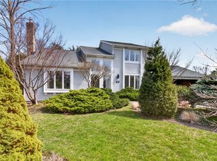 55 Canterbury Trl, Fairport, NY