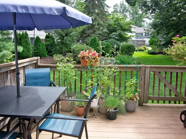 200 Lambert Ter Unit 62, Chicopee, MA 01020