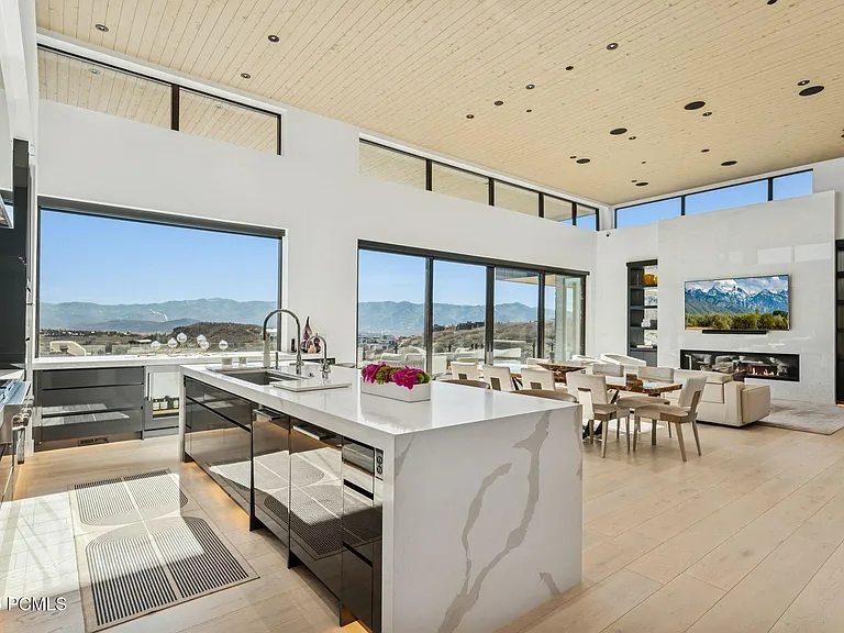 3404 E Wapiti Canyon Rd — Photo 15