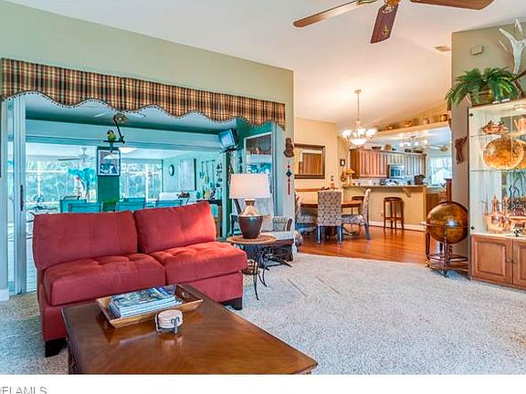 5th image of 2109 SW 39th Ter