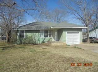 412 S Perry St, Ponca City, OK 74601