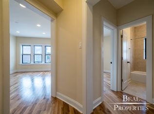 2244 W Wilson Ave APT 304, Chicago, IL 60625