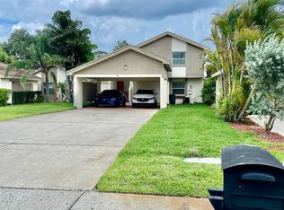 110 Eric Ct, Oldsmar, FL 34677