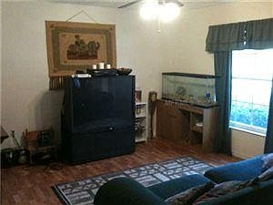 3rd image of 1688 Gregory Dr