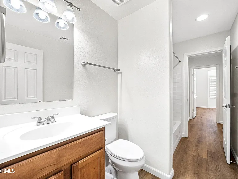1582 E Leaf Rd — Photo 18