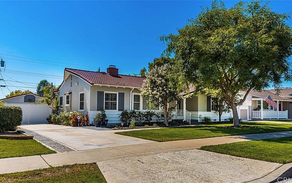 1st image of 384 N Shattuck Pl