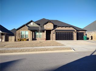 1341 Josephine Dr, Centerton, AR 72719