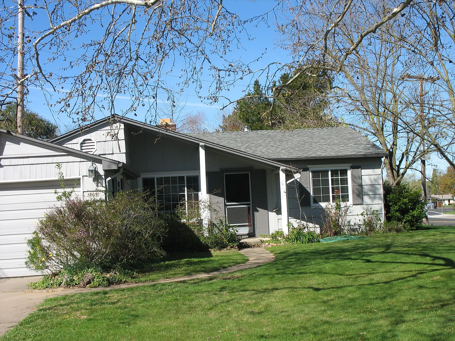 2053 Vesta Way photo 1