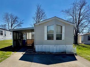 1848 Ashwood Ln, Erie, PA 16509