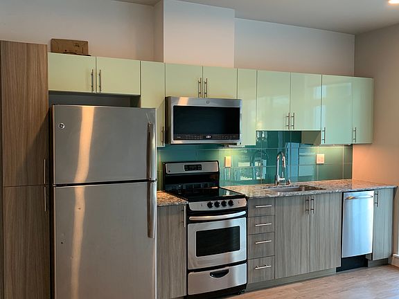 2nd image of 1085 103rd Ave NE APT 209