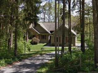 6103 Glatfelters Station Rd, Seven Valleys, PA 17360