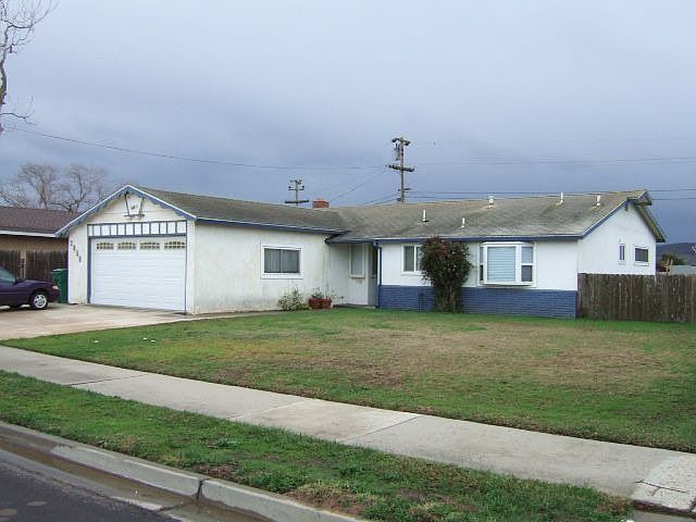 2nd image of 2058 Tanglewood Dr