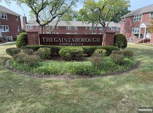 12 Gainsborough Ter #1B, River Edge, NJ 07661