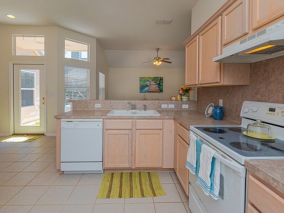 5th image of 121 Heron Oaks