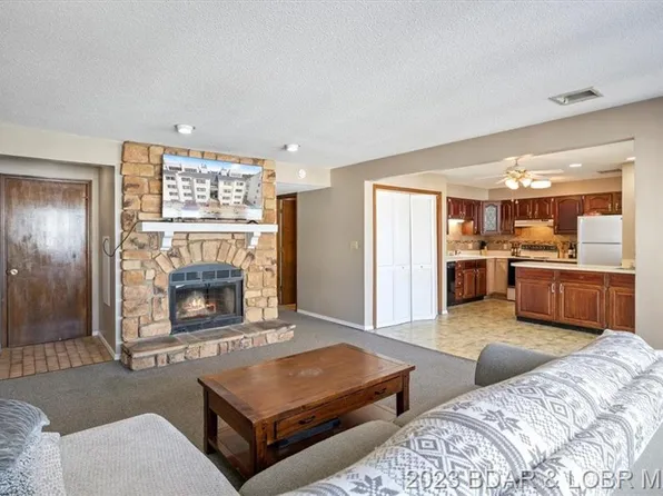 1113 Passover Rd #M1, Osage Beach, MO 65065