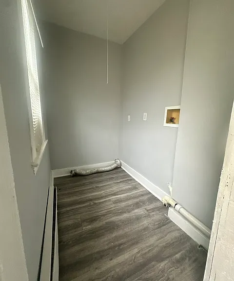 314-316 Capen St #2 — Photo 11