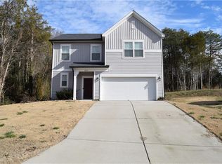 2913 Dallas Ct, Winston Salem, NC 27107