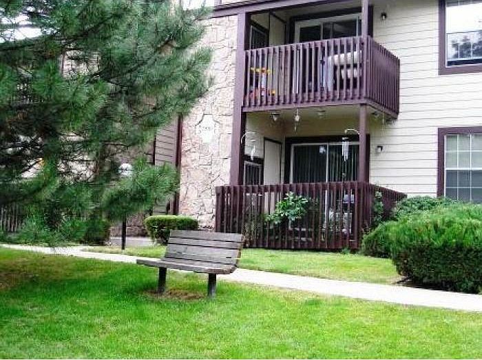 Private patio overlooks g
