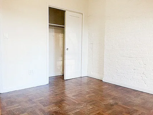 Rented by AJ Clarke | media 25