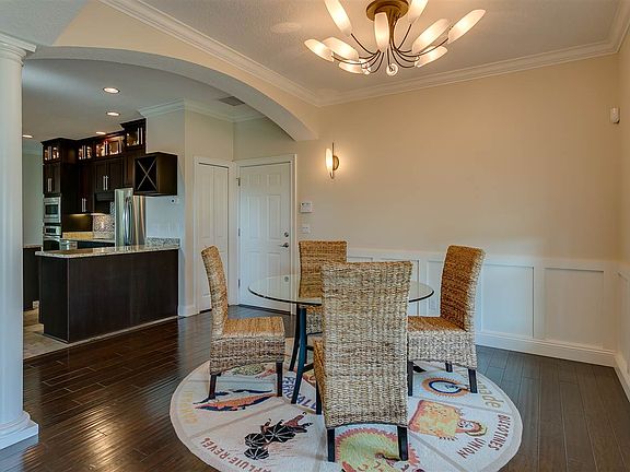 5th image of 243 Deerfield Glen Dr