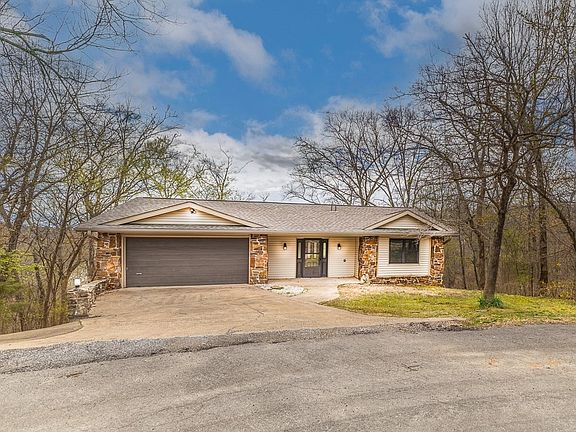 2nd image of 5 Norman Cir