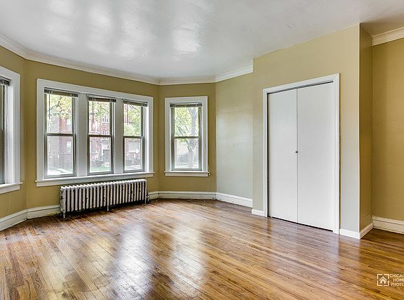 5th image of 8618 S Ingleside Ave #1N